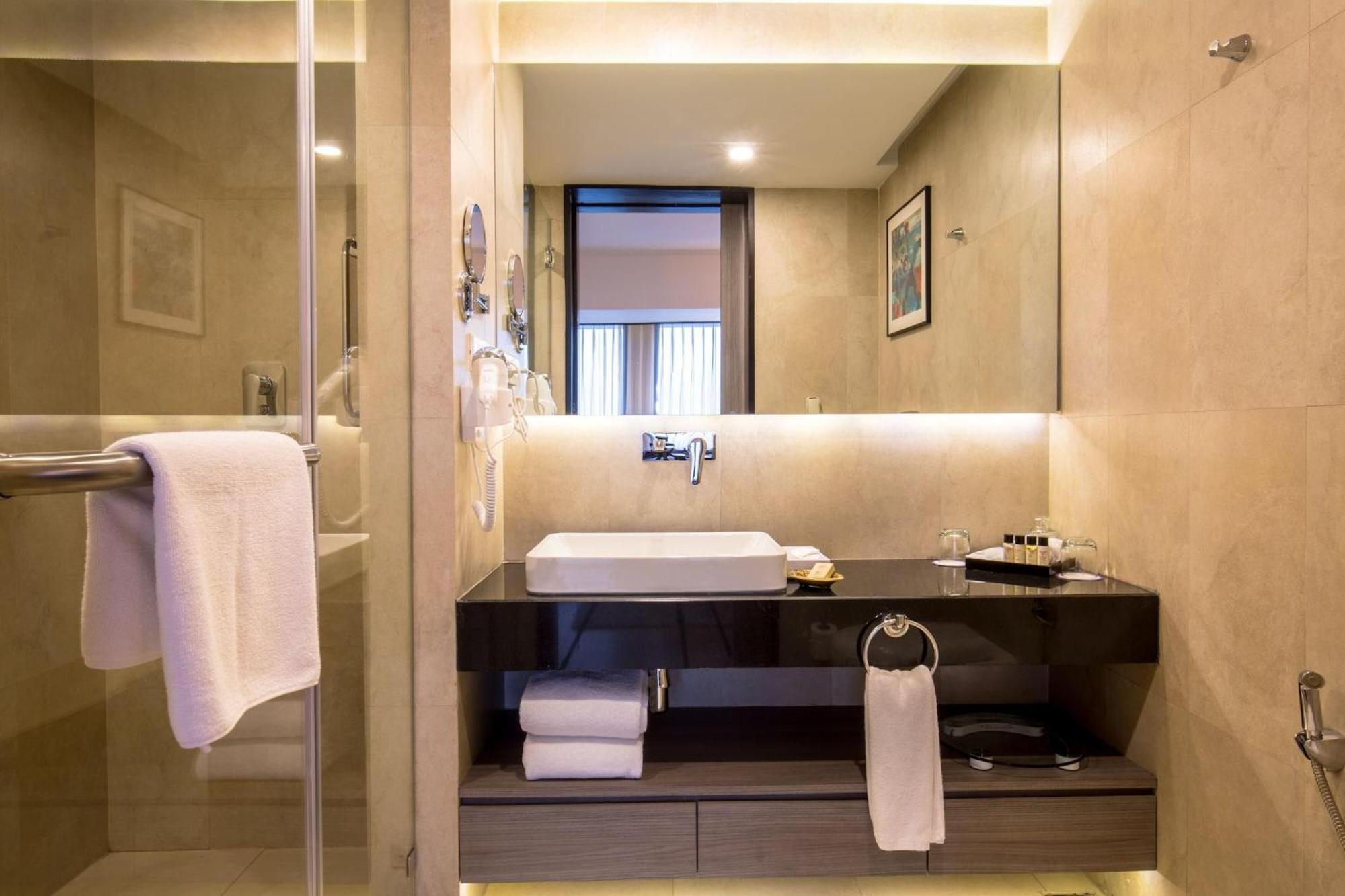 Hotel Aela Grand Near Delhi Airport By La Casa New Delhi Eksteriør billede